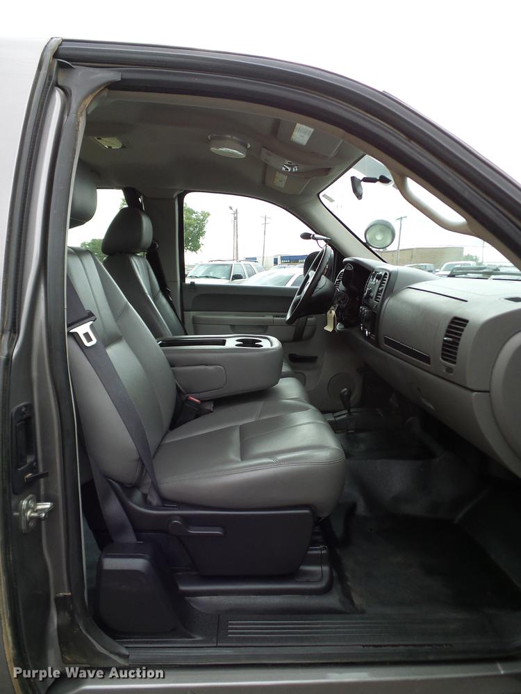 image for item DA6908 2012 Chevrolet Silverado 1500 Ext. Cab pickup truck