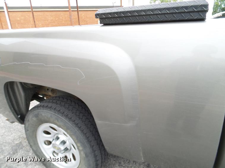 image for item DA6908 2012 Chevrolet Silverado 1500 Ext. Cab pickup truck