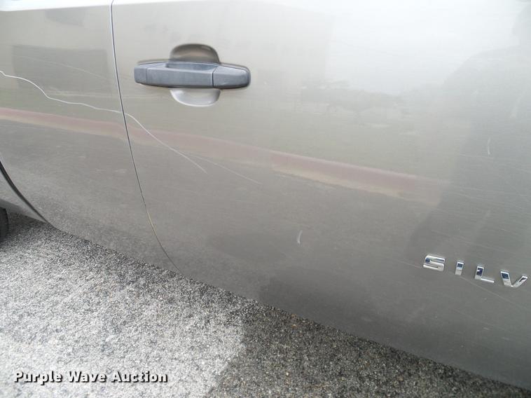 image for item DA6908 2012 Chevrolet Silverado 1500 Ext. Cab pickup truck
