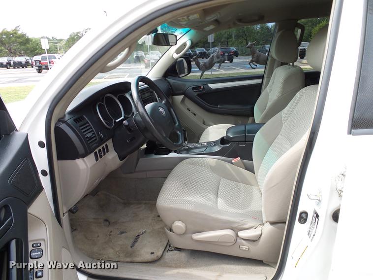 image for item DA6909 2006 Toyota 4Runner SR5 SUV