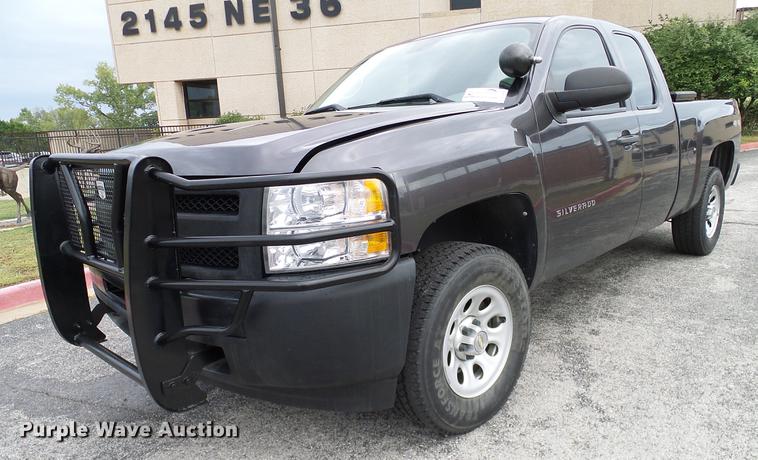 image for item DA6910 2011 Chevrolet Silverado 1500 Ext. Cab pickup truck