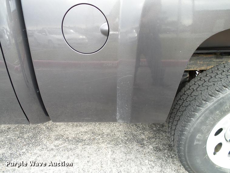 image for item DA6910 2011 Chevrolet Silverado 1500 Ext. Cab pickup truck