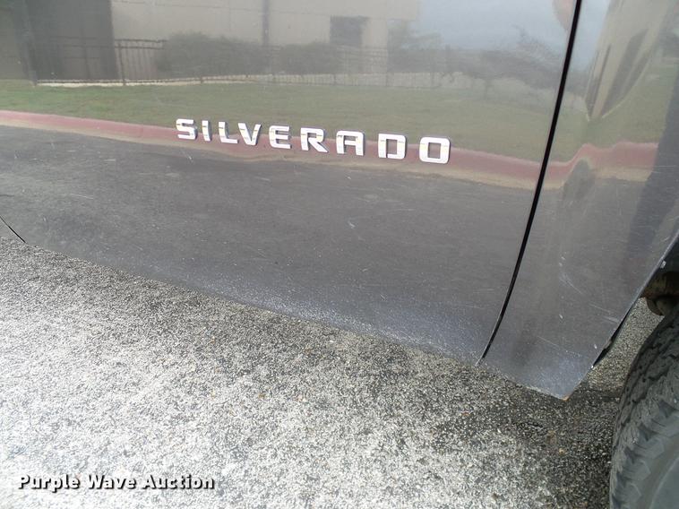 image for item DA6910 2011 Chevrolet Silverado 1500 Ext. Cab pickup truck
