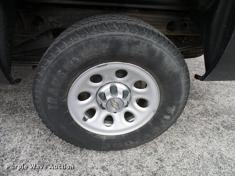 image for item DA6910 2011 Chevrolet Silverado 1500 Ext. Cab pickup truck