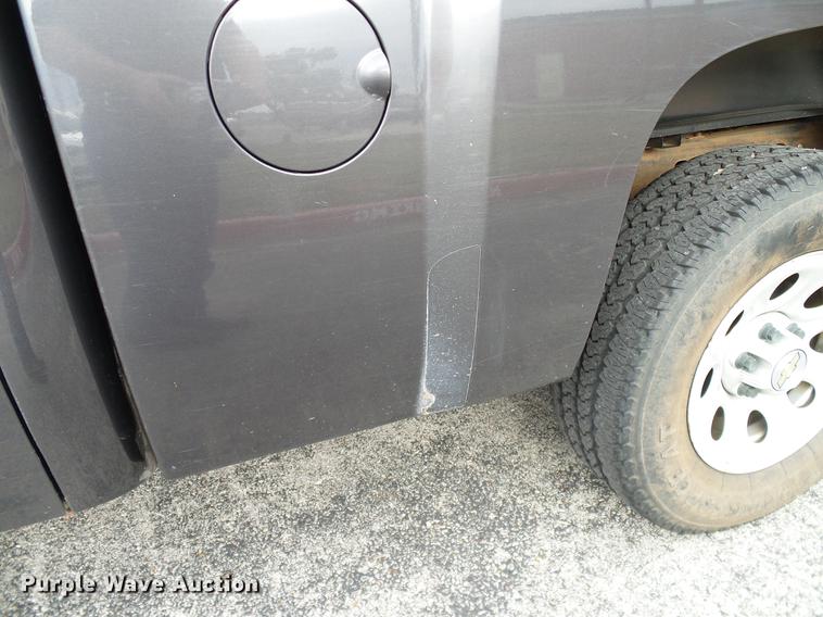 image for item DA6911 2011 Chevrolet Silverado 1500 Ext. Cab pickup truck