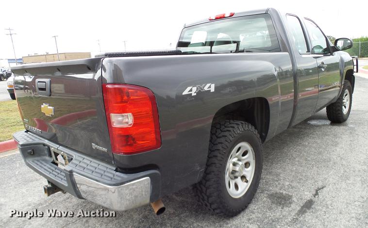 image for item DA6912 2011 Chevrolet Silverado 1500 Ext. Cab pickup truck