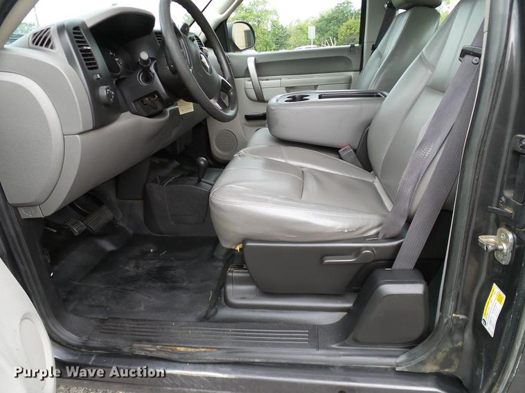 image for item DA6912 2011 Chevrolet Silverado 1500 Ext. Cab pickup truck