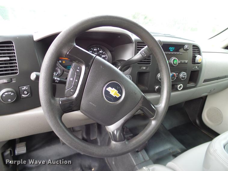 image for item DA6912 2011 Chevrolet Silverado 1500 Ext. Cab pickup truck