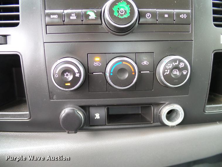 image for item DA6912 2011 Chevrolet Silverado 1500 Ext. Cab pickup truck