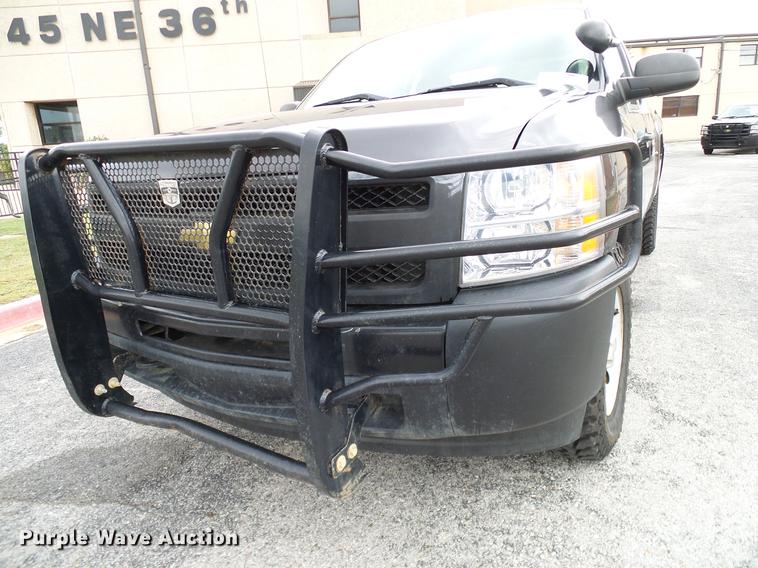 image for item DA6912 2011 Chevrolet Silverado 1500 Ext. Cab pickup truck