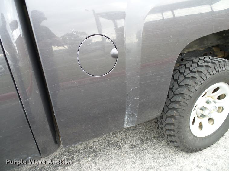 image for item DA6912 2011 Chevrolet Silverado 1500 Ext. Cab pickup truck