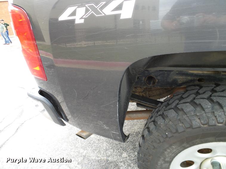 image for item DA6912 2011 Chevrolet Silverado 1500 Ext. Cab pickup truck