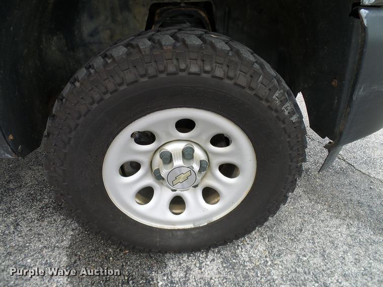 image for item DA6912 2011 Chevrolet Silverado 1500 Ext. Cab pickup truck