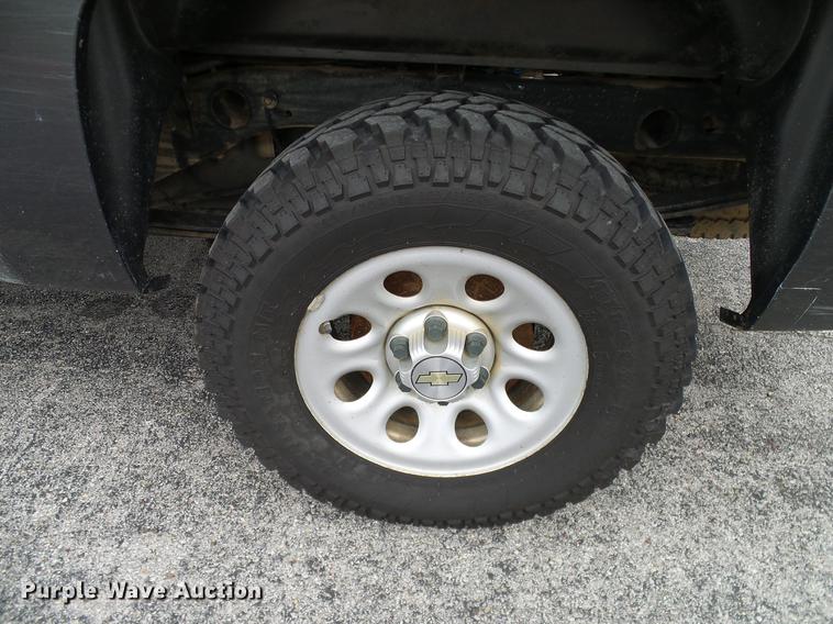 image for item DA6912 2011 Chevrolet Silverado 1500 Ext. Cab pickup truck