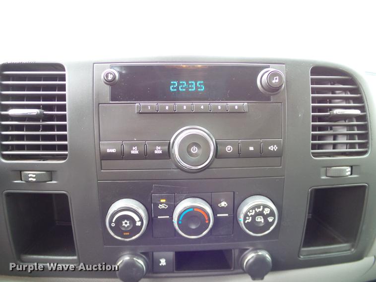 image for item DA6913 2011 Chevrolet Silverado 1500 Ext. Cab pickup truck