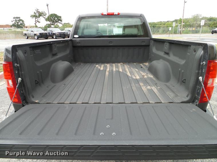 image for item DA6913 2011 Chevrolet Silverado 1500 Ext. Cab pickup truck