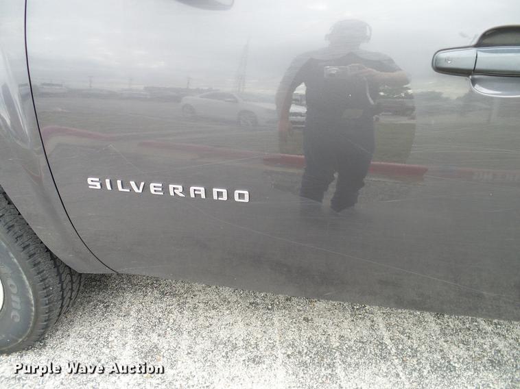 image for item DA6913 2011 Chevrolet Silverado 1500 Ext. Cab pickup truck