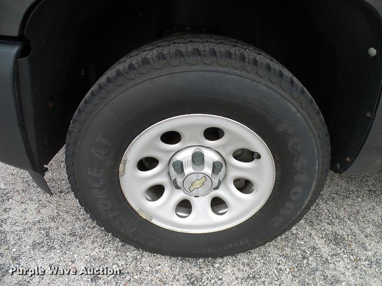 image for item DA6913 2011 Chevrolet Silverado 1500 Ext. Cab pickup truck