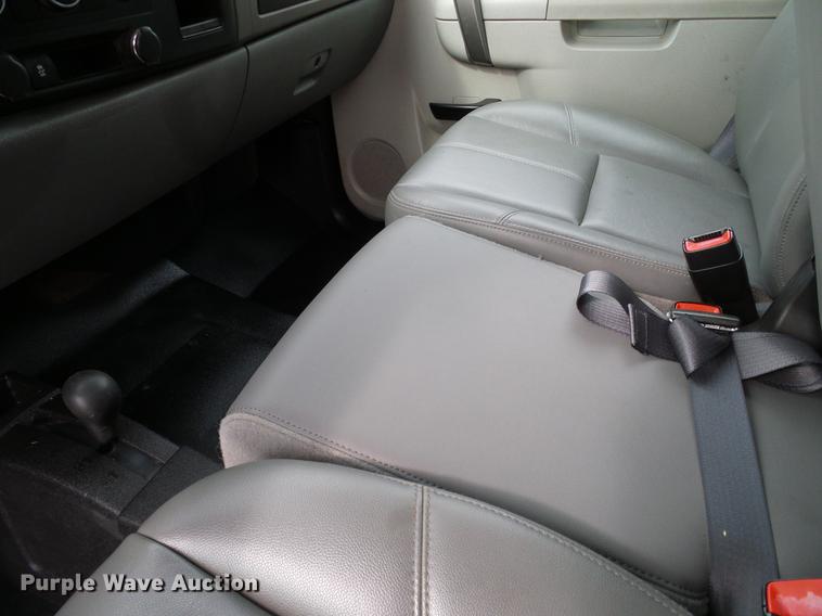 image for item DA6914 2012 Chevrolet Silverado 1500 Ext. Cab pickup truck