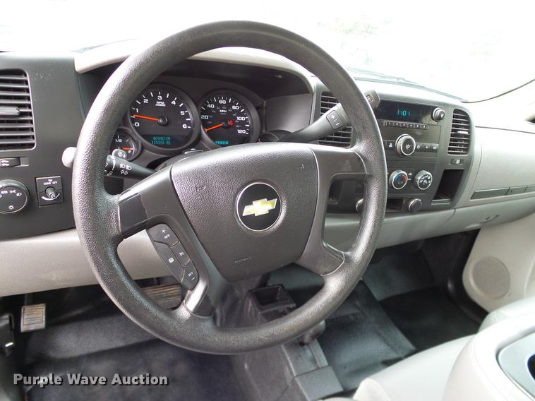 image for item DA6914 2012 Chevrolet Silverado 1500 Ext. Cab pickup truck