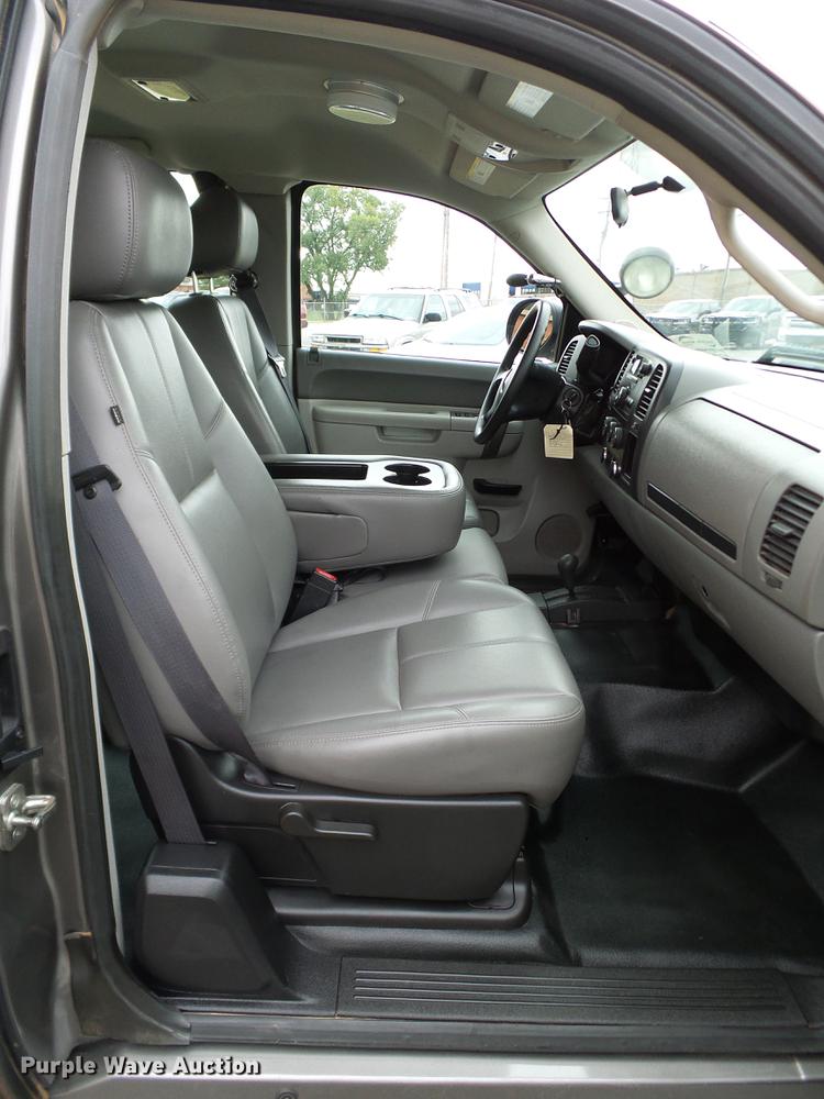 image for item DA6914 2012 Chevrolet Silverado 1500 Ext. Cab pickup truck