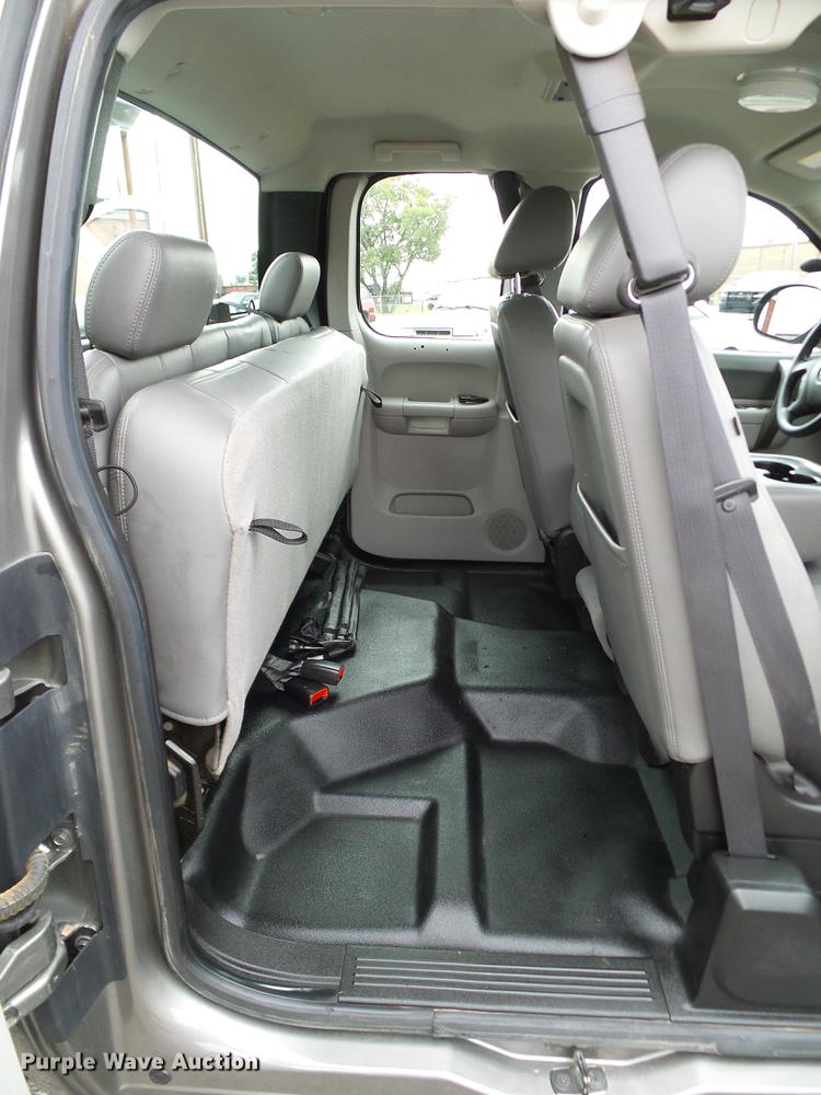 image for item DA6914 2012 Chevrolet Silverado 1500 Ext. Cab pickup truck