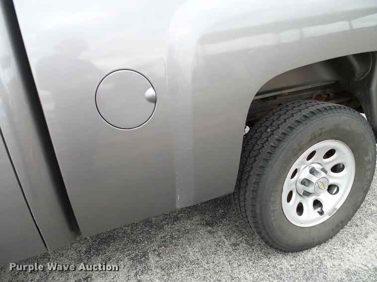 image for item DA6914 2012 Chevrolet Silverado 1500 Ext. Cab pickup truck