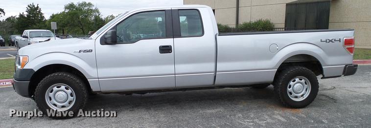 image for item DA6915 2011 Ford F150 XL SuperCab pickup truck