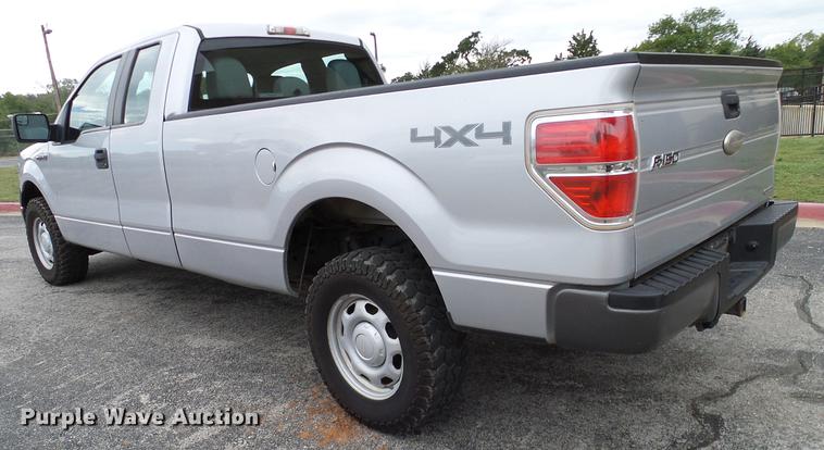 image for item DA6915 2011 Ford F150 XL SuperCab pickup truck