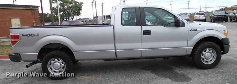 image for item DA6915 2011 Ford F150 XL SuperCab pickup truck