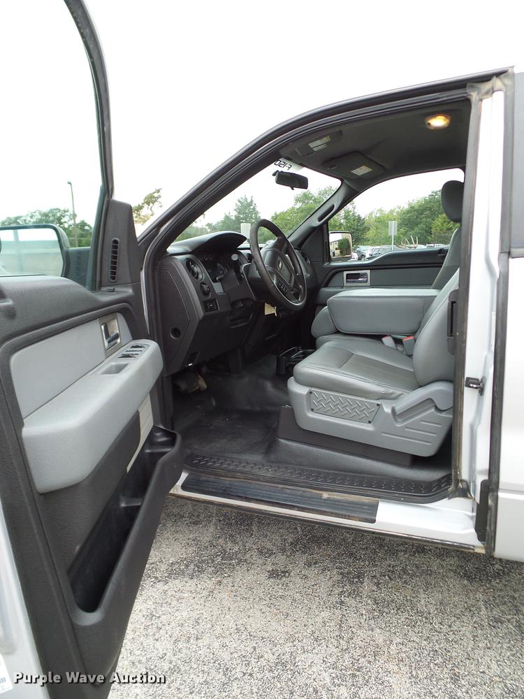 image for item DA6915 2011 Ford F150 XL SuperCab pickup truck