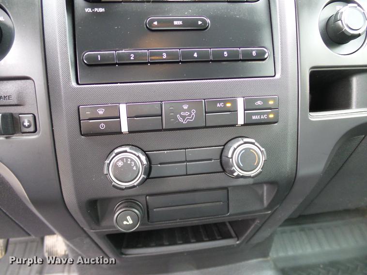 image for item DA6915 2011 Ford F150 XL SuperCab pickup truck