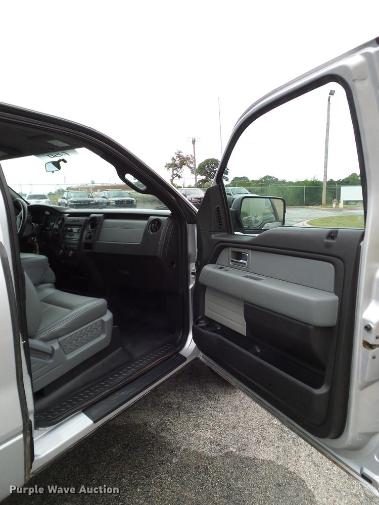 image for item DA6915 2011 Ford F150 XL SuperCab pickup truck