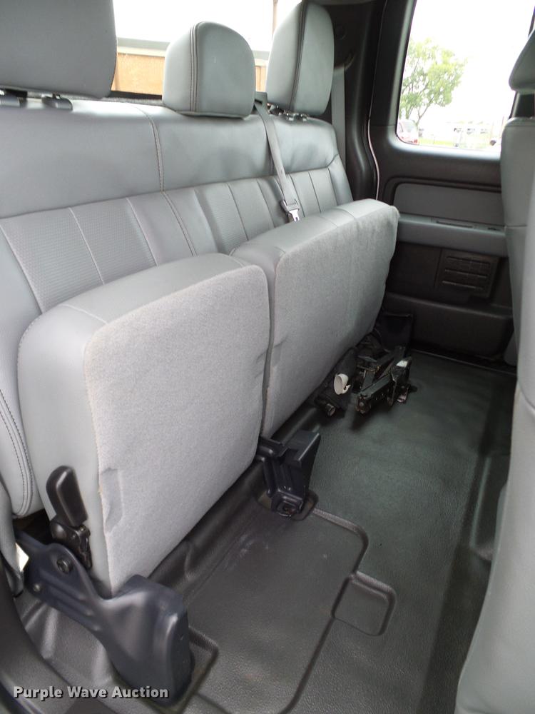 image for item DA6915 2011 Ford F150 XL SuperCab pickup truck