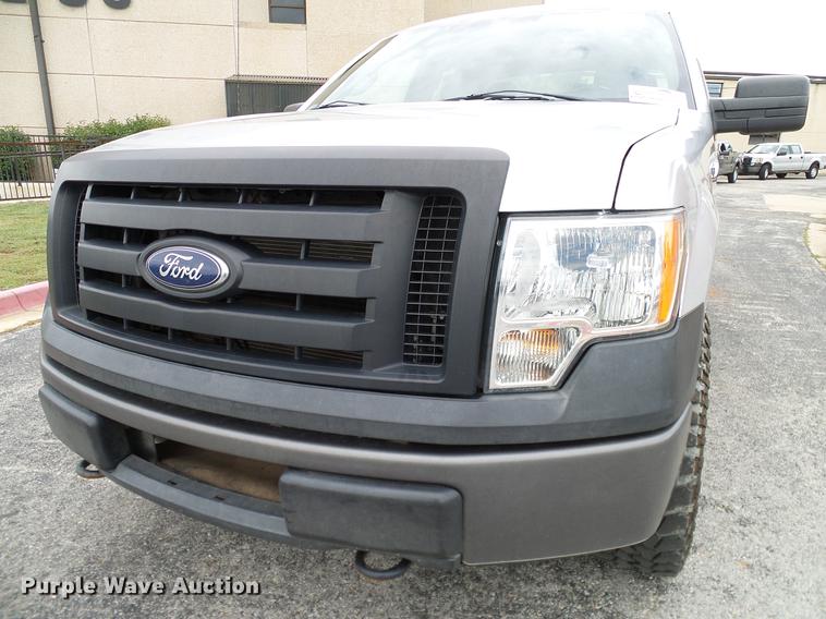 image for item DA6915 2011 Ford F150 XL SuperCab pickup truck