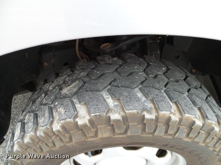 image for item DA6915 2011 Ford F150 XL SuperCab pickup truck