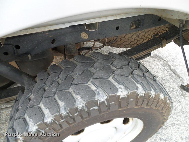 image for item DA6915 2011 Ford F150 XL SuperCab pickup truck