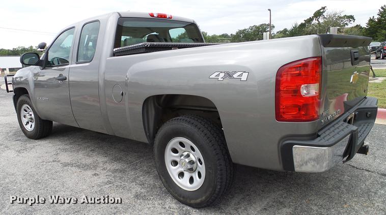 image for item DA6916 2012 Chevrolet Silverado 1500 Ext. Cab pickup truck