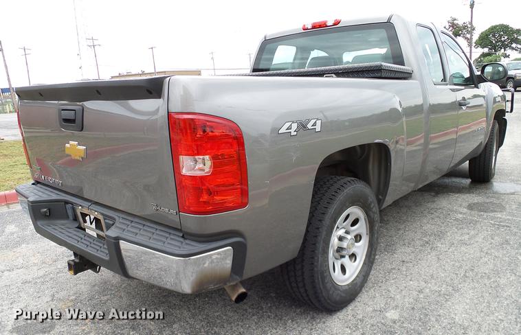 image for item DA6916 2012 Chevrolet Silverado 1500 Ext. Cab pickup truck