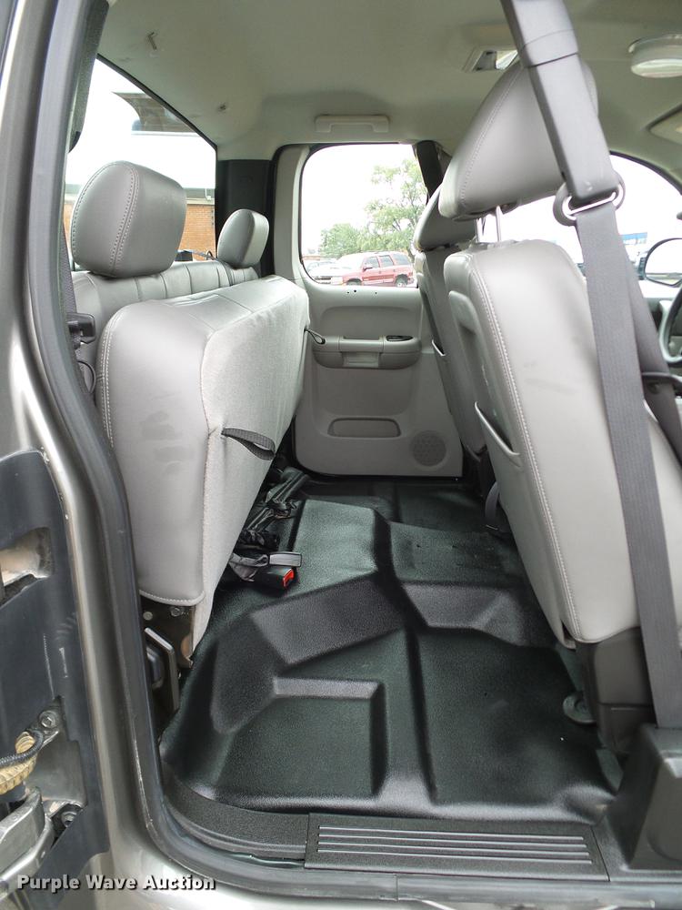 image for item DA6916 2012 Chevrolet Silverado 1500 Ext. Cab pickup truck