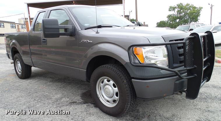 image for item DA6917 2010 Ford F150 XL SuperCab pickup truck