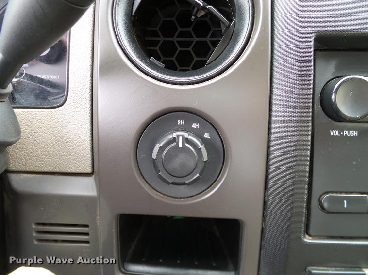 image for item DA6917 2010 Ford F150 XL SuperCab pickup truck