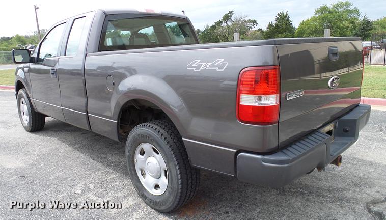 image for item DA6918 2006 Ford F150 XL SuperCab pickup truck