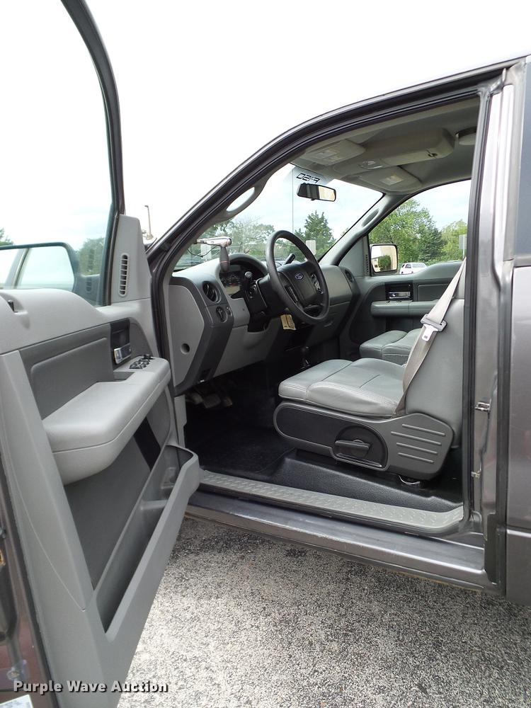 image for item DA6918 2006 Ford F150 XL SuperCab pickup truck