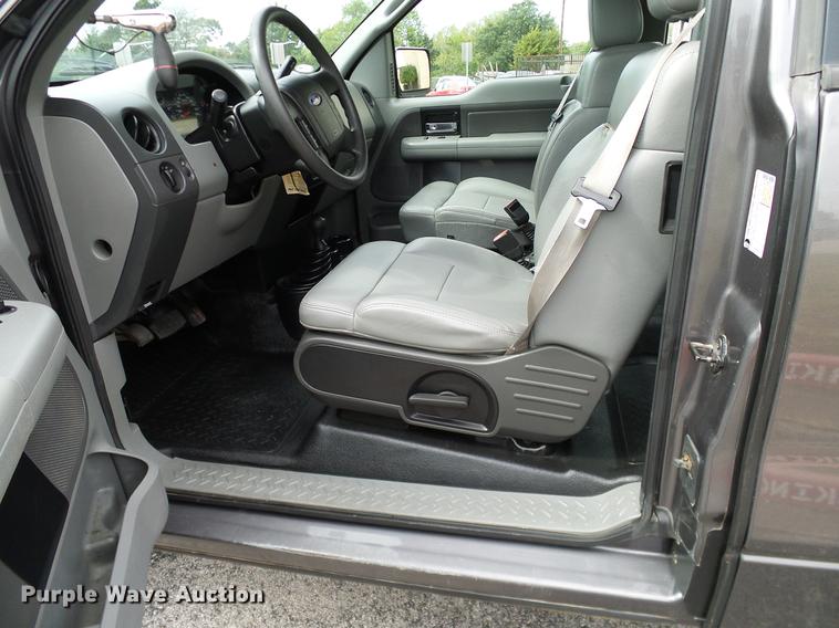 image for item DA6918 2006 Ford F150 XL SuperCab pickup truck