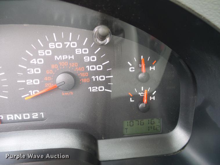 image for item DA6918 2006 Ford F150 XL SuperCab pickup truck