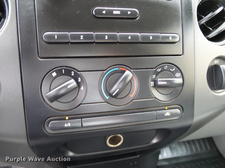 image for item DA6918 2006 Ford F150 XL SuperCab pickup truck