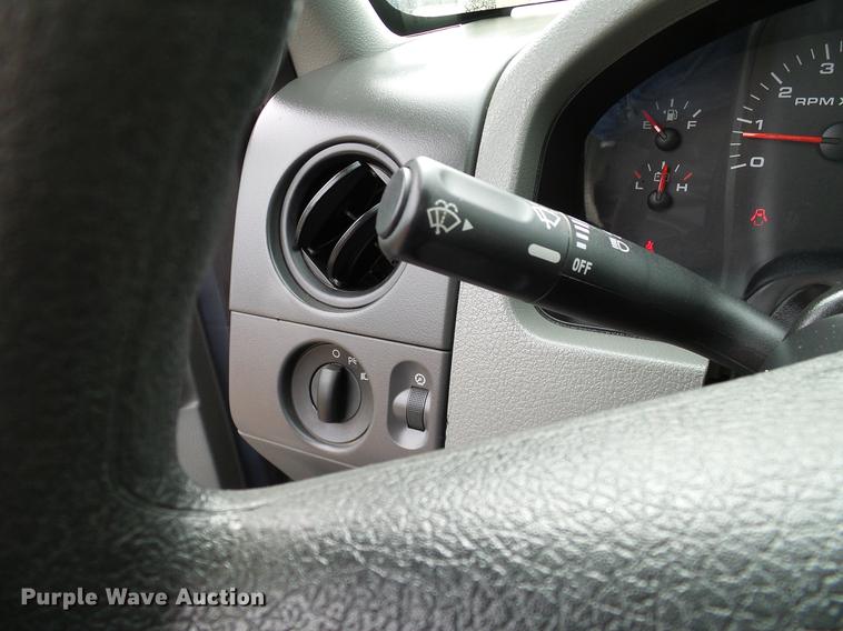 image for item DA6918 2006 Ford F150 XL SuperCab pickup truck