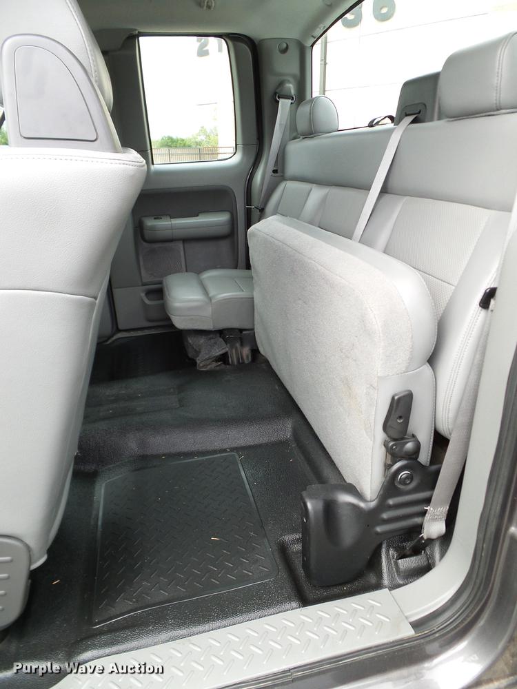 image for item DA6918 2006 Ford F150 XL SuperCab pickup truck