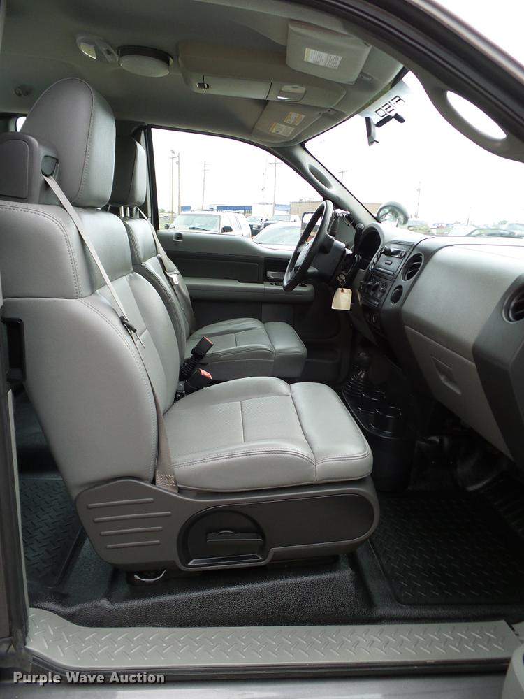 image for item DA6918 2006 Ford F150 XL SuperCab pickup truck